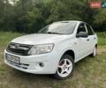 Белый ВАЗ 2190 Гранта, объемом двигателя 1.6 л и пробегом 75 тыс. км за 3200 $, фото 1 на Automoto.ua