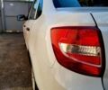 ВАЗ 2190 Гранта 2013 у Чернігові на Automoto.ua Білий ВАЗ 2190 Гранта, об'ємом двигуна 1.6 л та пробігом 111 тис. км за 3800 $, фото 5 на Automoto.ua