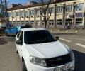 Білий ВАЗ 2190 Гранта, об'ємом двигуна 1.6 л та пробігом 144 тис. км за 2499 $, фото 1 на Automoto.ua