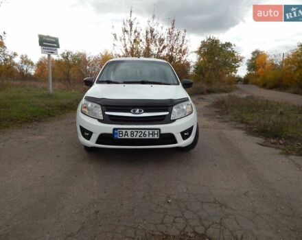 Белый ВАЗ 2190 Гранта, объемом двигателя 1.6 л и пробегом 107 тыс. км за 4000 $, фото 11 на Automoto.ua