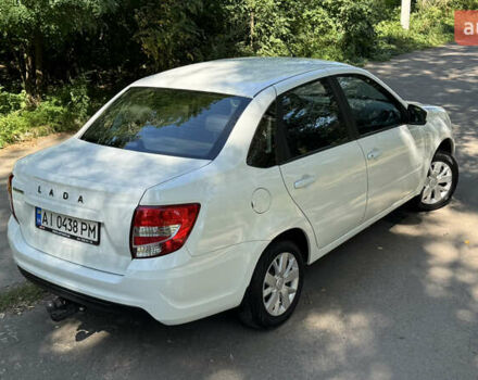 Білий ВАЗ 2190 Гранта, об'ємом двигуна 1.6 л та пробігом 14 тис. км за 6800 $, фото 1 на Automoto.ua