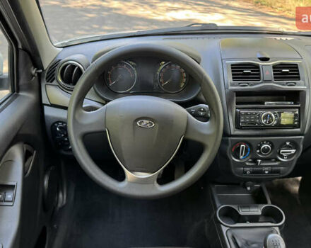 Білий ВАЗ 2190 Гранта, об'ємом двигуна 1.6 л та пробігом 14 тис. км за 6800 $, фото 30 на Automoto.ua