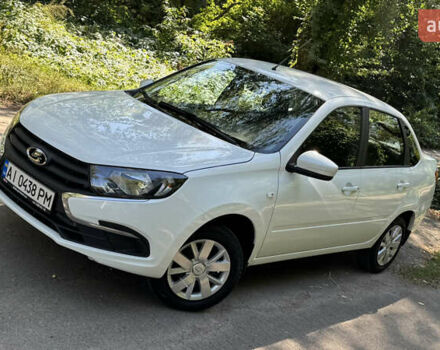 ВАЗ 2190 Гранта 2021 в Виннице на Automoto.ua Белый ВАЗ 2190 Гранта, объемом двигателя 1.6 л и пробегом 14 тыс. км за 6300 $, фото 48 на Automoto.ua