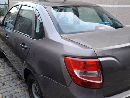 Бежевий ВАЗ 2190 Гранта, об'ємом двигуна 1.6 л та пробігом 178 тис. км за 2597 $, фото 1 на Automoto.ua