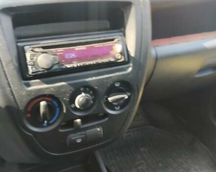 Чорний ВАЗ 2190 Гранта, об'ємом двигуна 1.6 л та пробігом 143 тис. км за 3300 $, фото 2 на Automoto.ua