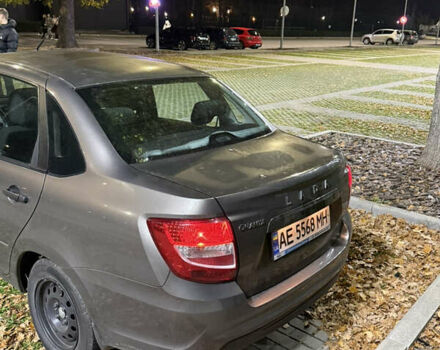 Коричневый ВАЗ 2190 Гранта, объемом двигателя 1.6 л и пробегом 32 тыс. км за 7100 $, фото 3 на Automoto.ua