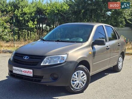 ВАЗ 2190 Гранта 2015 в Хмельницком на Automoto.ua Коричневый ВАЗ 2190 Гранта, объемом двигателя 1.6 л и пробегом 226 тыс. км за 3899 $, фото 1 на Automoto.ua