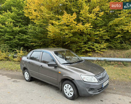 Коричневий ВАЗ 2190 Гранта, об'ємом двигуна 1.6 л та пробігом 150 тис. км за 1850 $, фото 1 на Automoto.ua