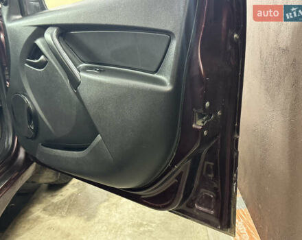 ВАЗ 2190 Гранта 2013 у Бердичеве на Automoto.ua Червоний ВАЗ 2190 Гранта, об'ємом двигуна 1.6 л та пробігом 290 тис. км за 1700 $, фото 25 на Automoto.ua