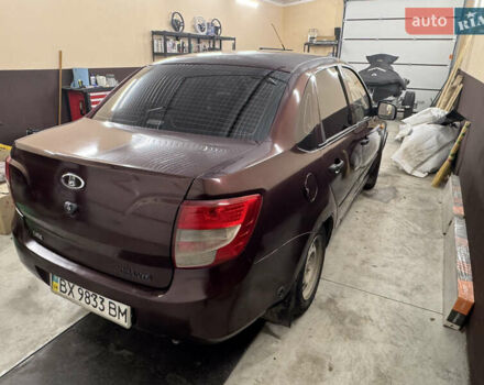 ВАЗ 2190 Гранта 2013 у Бердичеве на Automoto.ua Червоний ВАЗ 2190 Гранта, об'ємом двигуна 1.6 л та пробігом 290 тис. км за 1700 $, фото 7 на Automoto.ua