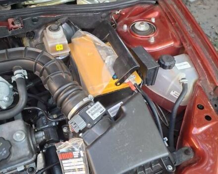 Червоний ВАЗ 2190 Гранта, об'ємом двигуна 1.6 л та пробігом 23 тис. км за 3950 $, фото 4 на Automoto.ua