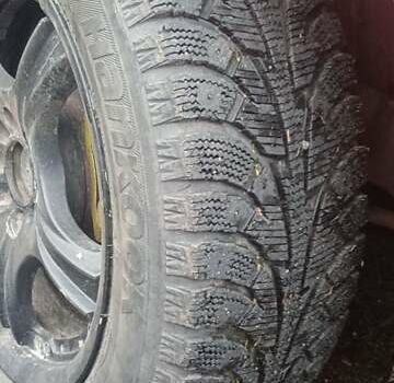 Красный ВАЗ 2190 Гранта, объемом двигателя 1.6 л и пробегом 155 тыс. км за 2550 $, фото 10 на Automoto.ua