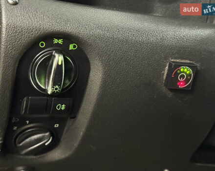 ВАЗ 2190 Гранта 2013 у Бердичеве на Automoto.ua Червоний ВАЗ 2190 Гранта, об'ємом двигуна 1.6 л та пробігом 290 тис. км за 1700 $, фото 21 на Automoto.ua