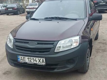 ВАЗ 2190 Гранта 2012 у Дніпро (Дніпропетровську) на Automoto.ua Червоний ВАЗ 2190 Гранта, об'ємом двигуна 1.6 л та пробігом 148 тис. км за 3200 $, фото 1 на Automoto.ua