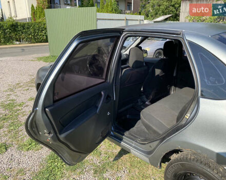 Серый ВАЗ 2190 Гранта, объемом двигателя 1.6 л и пробегом 165 тыс. км за 1988 $, фото 8 на Automoto.ua