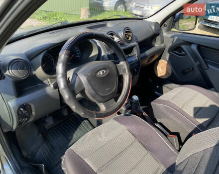 Серый ВАЗ 2190 Гранта, объемом двигателя 1.6 л и пробегом 165 тыс. км за 1988 $, фото 6 на Automoto.ua