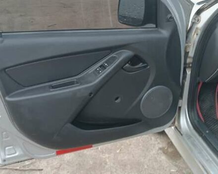 Сірий ВАЗ 2190 Гранта, об'ємом двигуна 1.6 л та пробігом 180 тис. км за 2000 $, фото 3 на Automoto.ua