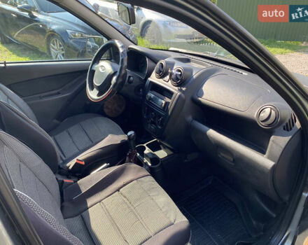 Серый ВАЗ 2190 Гранта, объемом двигателя 1.6 л и пробегом 165 тыс. км за 1988 $, фото 10 на Automoto.ua