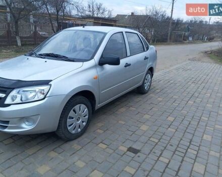 Сірий ВАЗ 2190 Гранта, об'ємом двигуна 1.6 л та пробігом 74 тис. км за 3500 $, фото 2 на Automoto.ua
