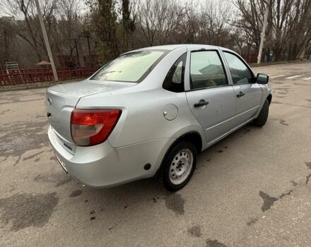 Сірий ВАЗ 2190 Гранта, об'ємом двигуна 1.6 л та пробігом 188 тис. км за 1650 $, фото 1 на Automoto.ua