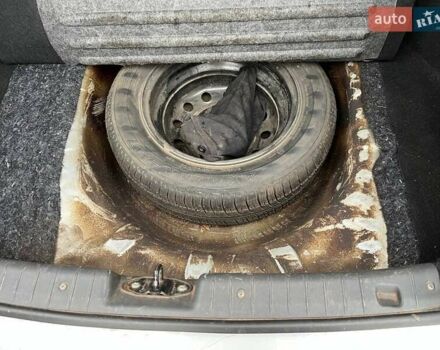 Сірий ВАЗ 2190 Гранта, об'ємом двигуна 1.6 л та пробігом 74 тис. км за 4800 $, фото 7 на Automoto.ua