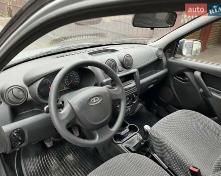 Сірий ВАЗ 2190 Гранта, об'ємом двигуна 1.6 л та пробігом 74 тис. км за 4800 $, фото 2 на Automoto.ua