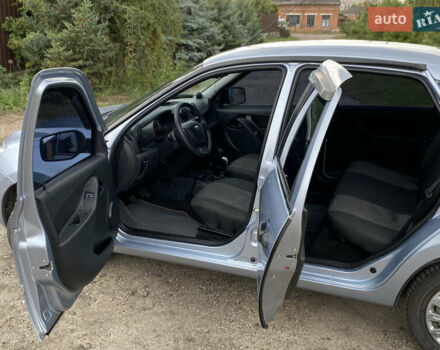 Серый ВАЗ 2190 Гранта, объемом двигателя 1.6 л и пробегом 80 тыс. км за 4000 $, фото 8 на Automoto.ua