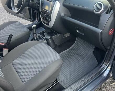 Сірий ВАЗ 2190 Гранта, об'ємом двигуна 1.6 л та пробігом 75 тис. км за 4300 $, фото 10 на Automoto.ua