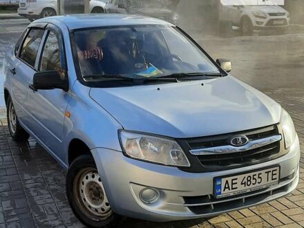 ВАЗ 2190 Гранта 2012 у Дніпро (Дніпропетровську) на Automoto.ua Сірий ВАЗ 2190 Гранта, об'ємом двигуна 1.6 л та пробігом 111 тис. км за 3800 $, фото 1 на Automoto.ua