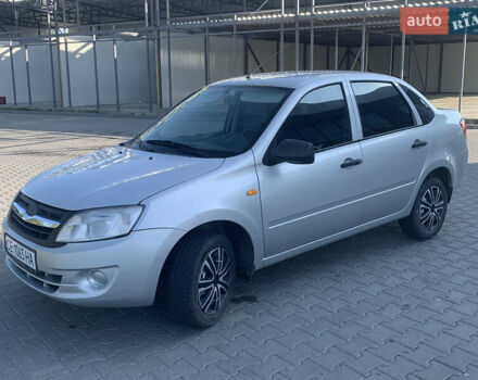 Сірий ВАЗ 2190 Гранта, об'ємом двигуна 1.6 л та пробігом 150 тис. км за 2700 $, фото 1 на Automoto.ua