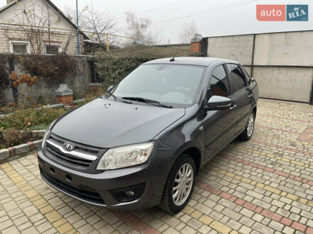 Сірий ВАЗ 2190 Гранта, об'ємом двигуна 1.6 л та пробігом 76 тис. км за 5390 $, фото 1 на Automoto.ua