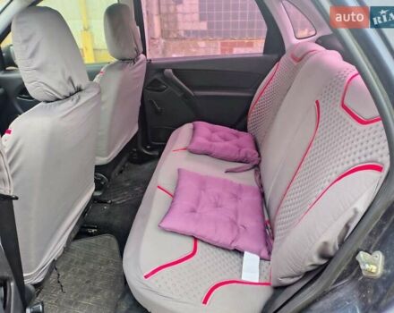 Синий ВАЗ 2190 Гранта, объемом двигателя 1.6 л и пробегом 384 тыс. км за 1800 $, фото 4 на Automoto.ua