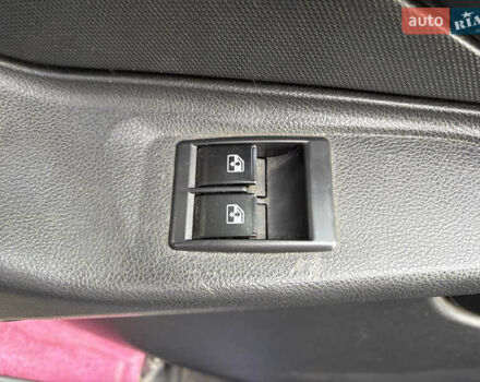 Синий ВАЗ 2190 Гранта, объемом двигателя 1.6 л и пробегом 210 тыс. км за 2500 $, фото 9 на Automoto.ua