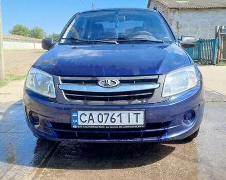 Синій ВАЗ 2190 Гранта, об'ємом двигуна 1.6 л та пробігом 1000 тис. км за 2200 $, фото 2 на Automoto.ua