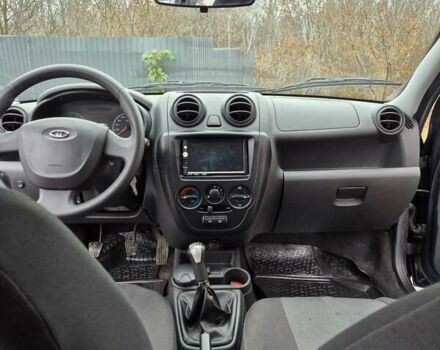 Синий ВАЗ 2190 Гранта, объемом двигателя 1.6 л и пробегом 195 тыс. км за 4000 $, фото 14 на Automoto.ua