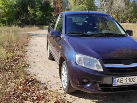 Синій ВАЗ 2190 Гранта, об'ємом двигуна 1.6 л та пробігом 110 тис. км за 4500 $, фото 1 на Automoto.ua