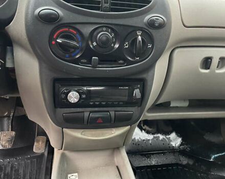 Коричневый ВАЗ 2194 Kalina, объемом двигателя 1.4 л и пробегом 339 тыс. км за 2500 $, фото 10 на Automoto.ua