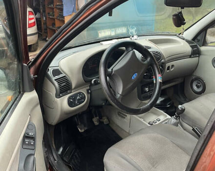 Коричневый ВАЗ 2194 Kalina, объемом двигателя 1.4 л и пробегом 339 тыс. км за 2500 $, фото 12 на Automoto.ua