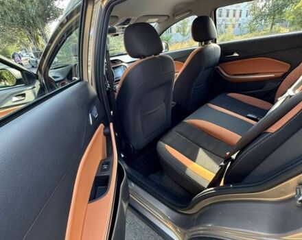 Бежевый ВАЗ Другая, объемом двигателя 1.5 л и пробегом 25 тыс. км за 8500 $, фото 17 на Automoto.ua