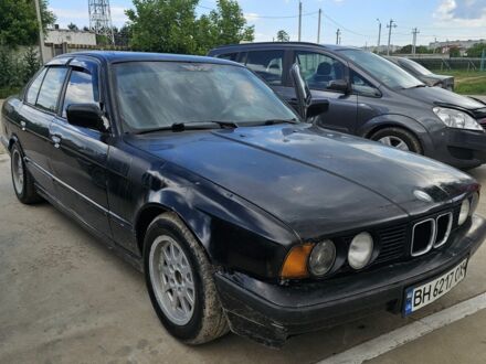 ВАЗ Інша 1990 у Одесі на Automoto.ua Чорний ВАЗ Інша, об'ємом двигуна 2.5 л та пробігом 340 тис. км за 2000 $, фото 1 на Automoto.ua