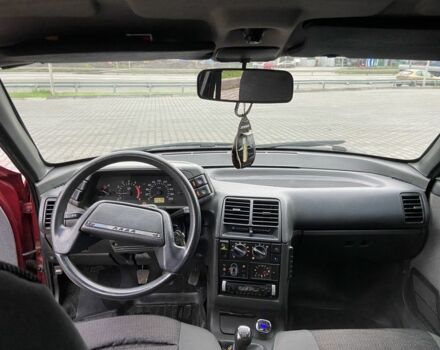 Червоний ВАЗ Інша, об'ємом двигуна 1.6 л та пробігом 252 тис. км за 1650 $, фото 5 на Automoto.ua