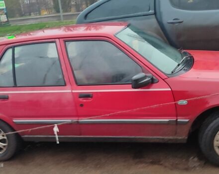 Красный ВАЗ Другая, объемом двигателя 1.1 л и пробегом 100 тыс. км за 400 $, фото 1 на Automoto.ua