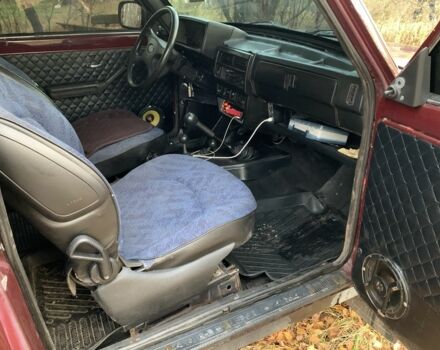 Красный ВАЗ Другая, объемом двигателя 1.6 л и пробегом 250 тыс. км за 2300 $, фото 5 на Automoto.ua