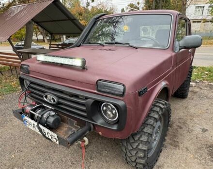 Красный ВАЗ Другая, объемом двигателя 1.7 л и пробегом 245 тыс. км за 2000 $, фото 2 на Automoto.ua