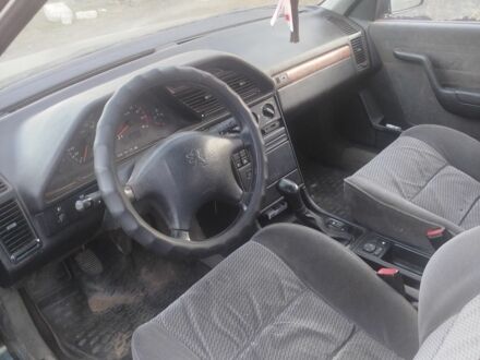 Зеленый ВАЗ Другая, объемом двигателя 2 л и пробегом 200 тыс. км за 800 $, фото 1 на Automoto.ua