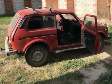 Красный ВАЗ Е 270, объемом двигателя 1.5 л и пробегом 128 тыс. км за 500 $, фото 1 на Automoto.ua
