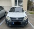Білий ВАЗ Гранта, об'ємом двигуна 1.6 л та пробігом 111 тис. км за 3000 $, фото 1 на Automoto.ua