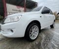 Белый ВАЗ Гранта, объемом двигателя 1.6 л и пробегом 165 тыс. км за 3500 $, фото 1 на Automoto.ua
