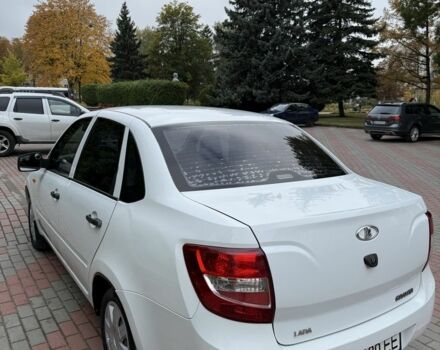 Белый ВАЗ Гранта, объемом двигателя 1.6 л и пробегом 150 тыс. км за 3498 $, фото 9 на Automoto.ua