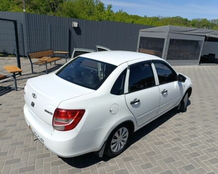 Білий ВАЗ Гранта, об'ємом двигуна 1.6 л та пробігом 221 тис. км за 3700 $, фото 2 на Automoto.ua